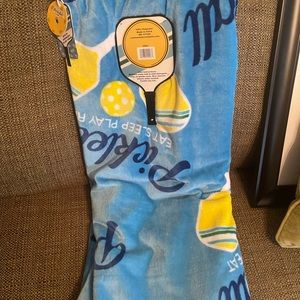 NWT Fleece Blanket Pickle Ball Pickleball. So soft and thick. 60x70.
